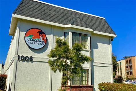 Pet Friendly Hotels in Carlsbad, CA